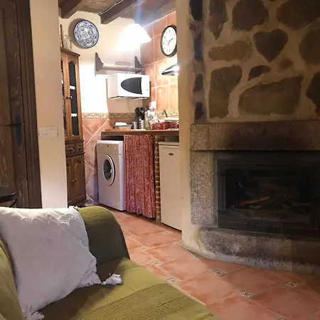 La Plazuela - * Navalguijo